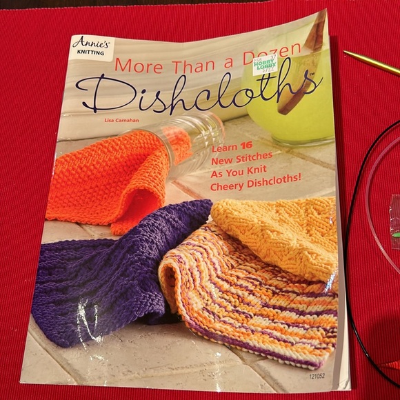 Circular knitting needles, miscellaneous knitting notions and patterns - Picture 2 of 10